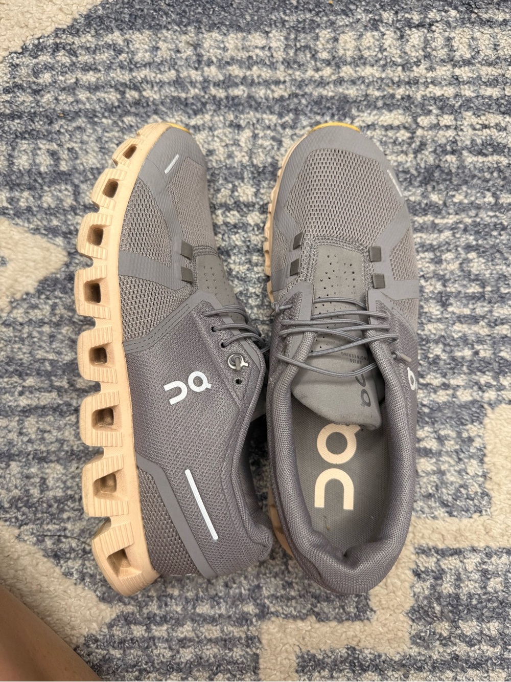WORN ONCE Women’s OnCloud 5 Zinc/Shell